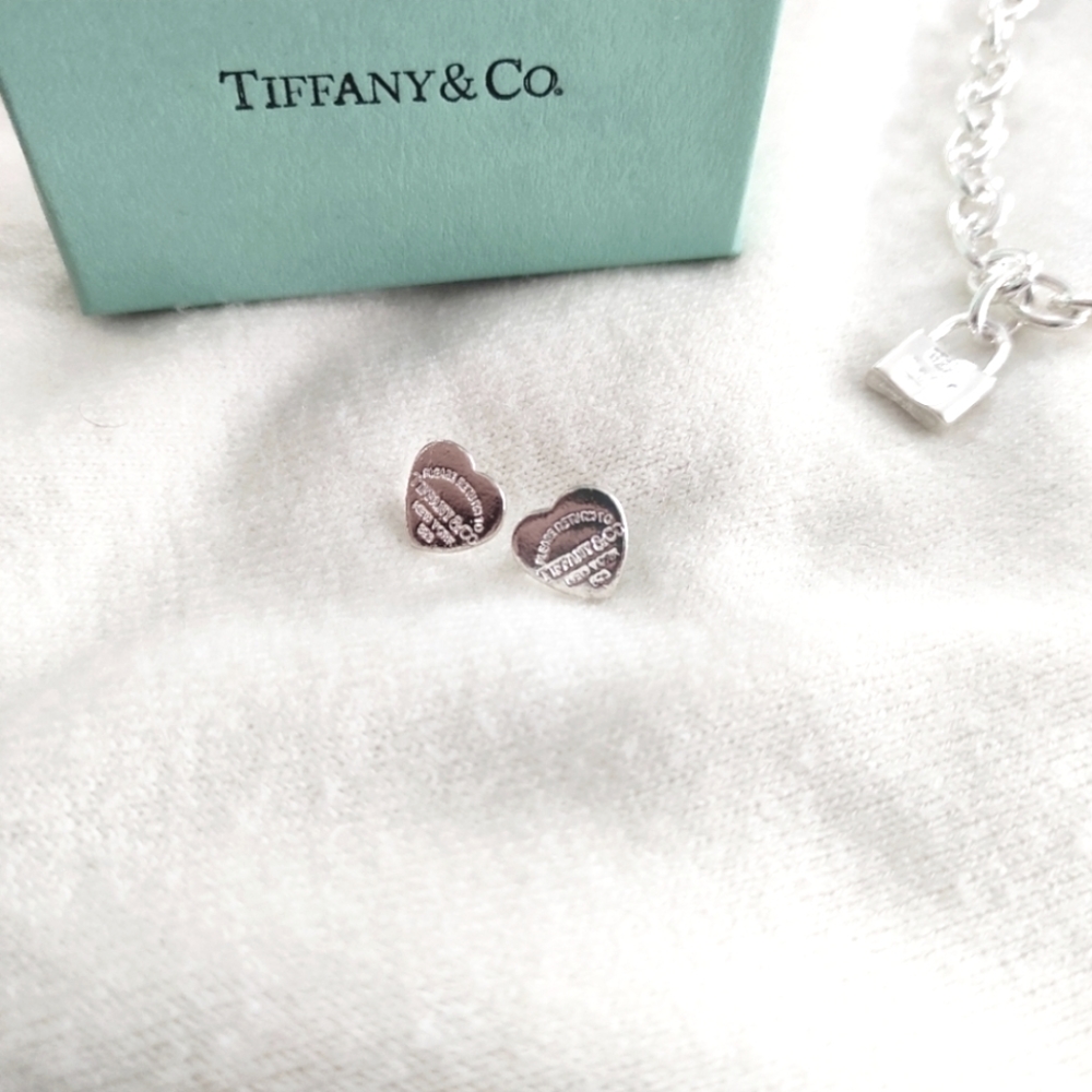 Cute heart earrings ON HOLD